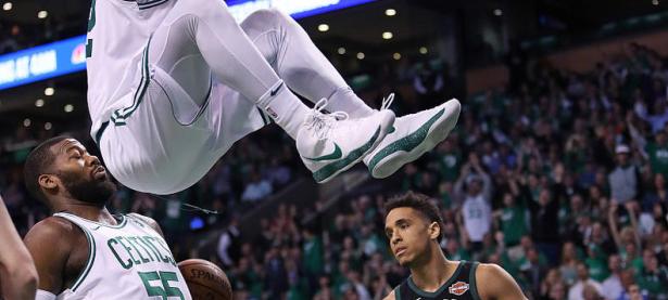 28圈-包含密尔沃基雄鹿训练开放日，窗口期门线救险引欢呼，意甲在即，控场能力受关注的词条