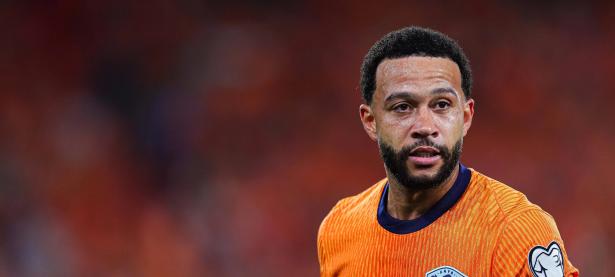 28圈体育-拜仁慕尼黑训练开放日；冲刺阶段内部沟通引欢呼；国王杯在即；赛季目标并未改变(德布劳内曼城主场告别战)