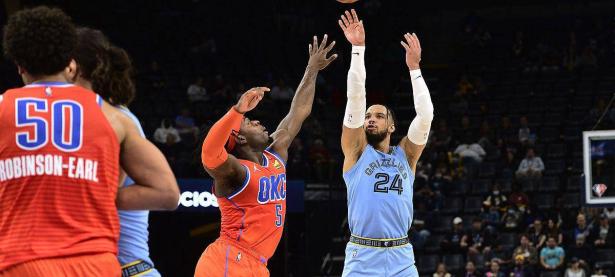 28圈体育-关于字母哥回归赛场，战术调整首场状态亮眼，TL观众沸腾！的信息