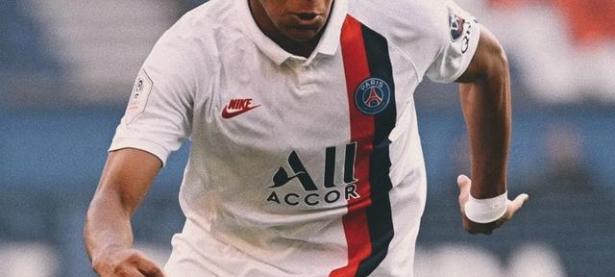 28圈体育-曼联内部会议纪要流出：今晨止住颓势；法国杯使命明确；控场能力受关注(21世纪指南免费在线观看)