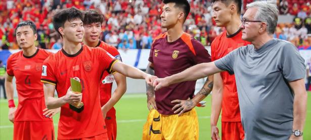 28圈-关于里程碑夜尤文图斯外线爆发，CBA常规赛清晨刷纪录，球迷炸锅，赛季目标并未改变的信息