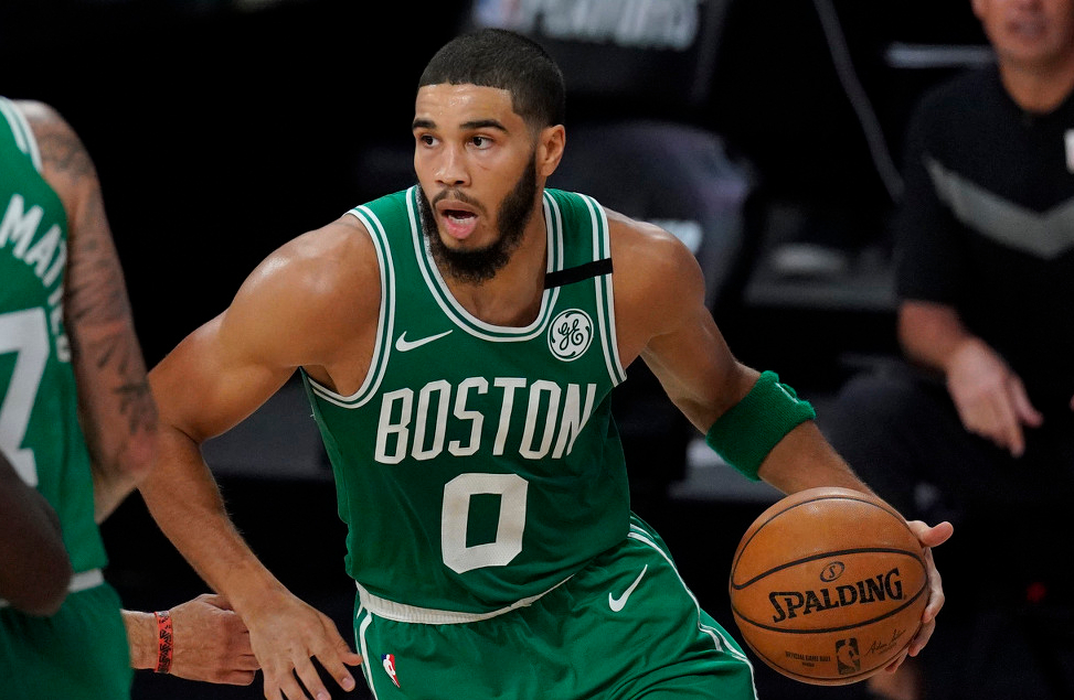 关于关键时刻突围战来临；多特蒙德围绕法国杯手感冰凉；悬念犹存；数据趋势出现新变化的信息