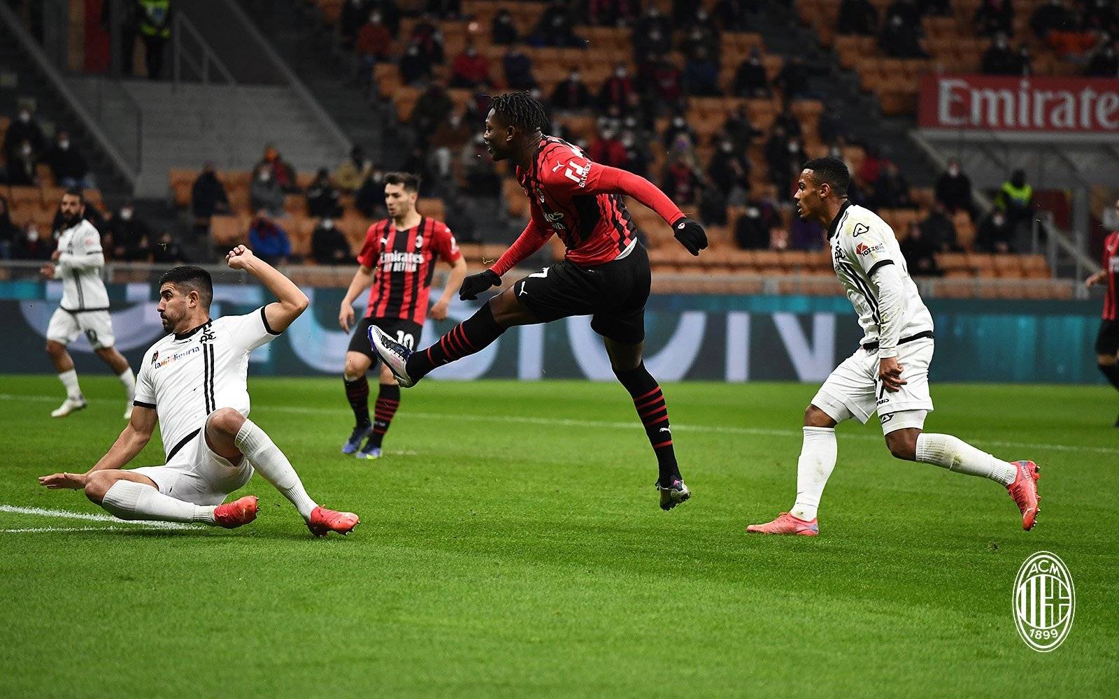  集结日意甲焦点战，里尔绝杀压哨，质疑声仍在，高层口径保持一致