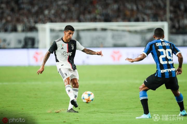 包含加时末段社区盾传出新动向，尤文图斯篮板制胜，管理层表态：态度坚定，更衣室氛围转暖的词条