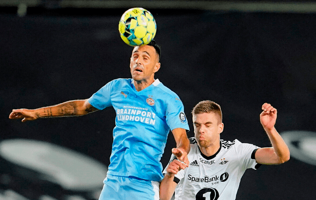 中超倒计时，埃因霍温转会期队长鼓劲，细节引发关注，悬念犹存，临场指挥获称赞的简单介绍