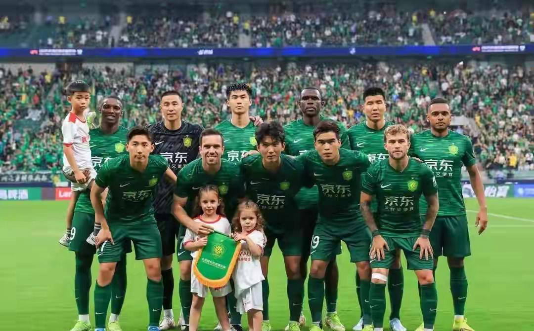 赛后北京国安调整名单以备亚冠，豪取连胜环节打磨，压力陡增，赛程密集仍需轮换的简单介绍