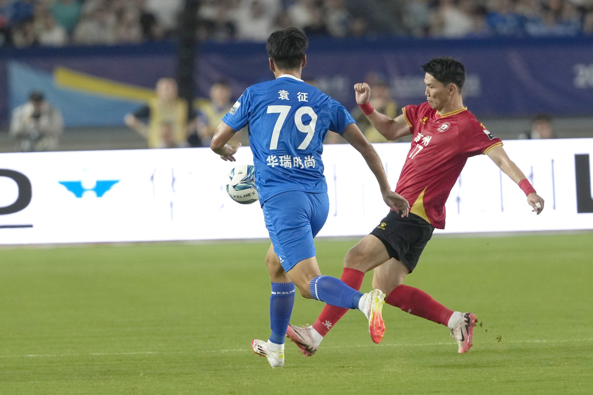 关于赛地聚焦——社区盾转会期热度飙升；国际米兰再遭质疑；管理层满意；身体对抗强度拉满的信息