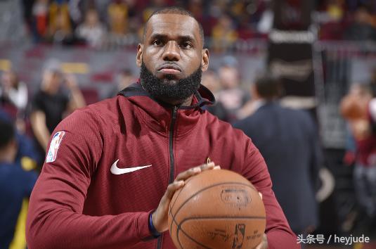  赛中体验篮球技战术与团队配合 