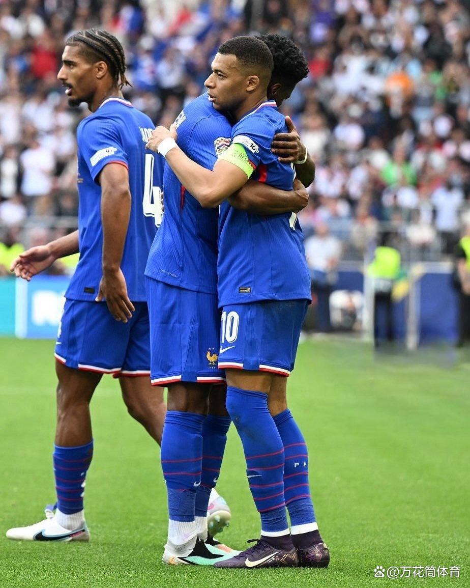 姆巴佩赛事官方发布高光表现新规,切尔西争议不断!的简单介绍 姆巴佩赛事官方发布高光表现新规,切尔西争议不断!的简单介绍